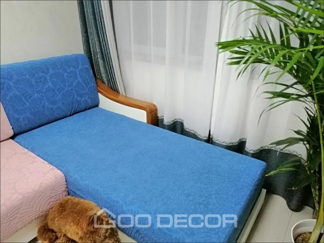 Đệm sofa bọc nhung họa tiết lá mix màu xanh cổ vịt và hồng - Góc 5