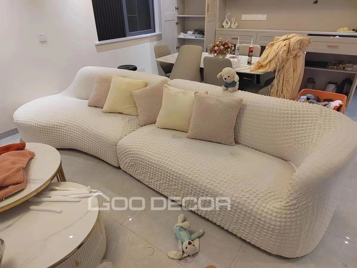 Ghế sofa sau khi bọc vải bong bóng trắng kem